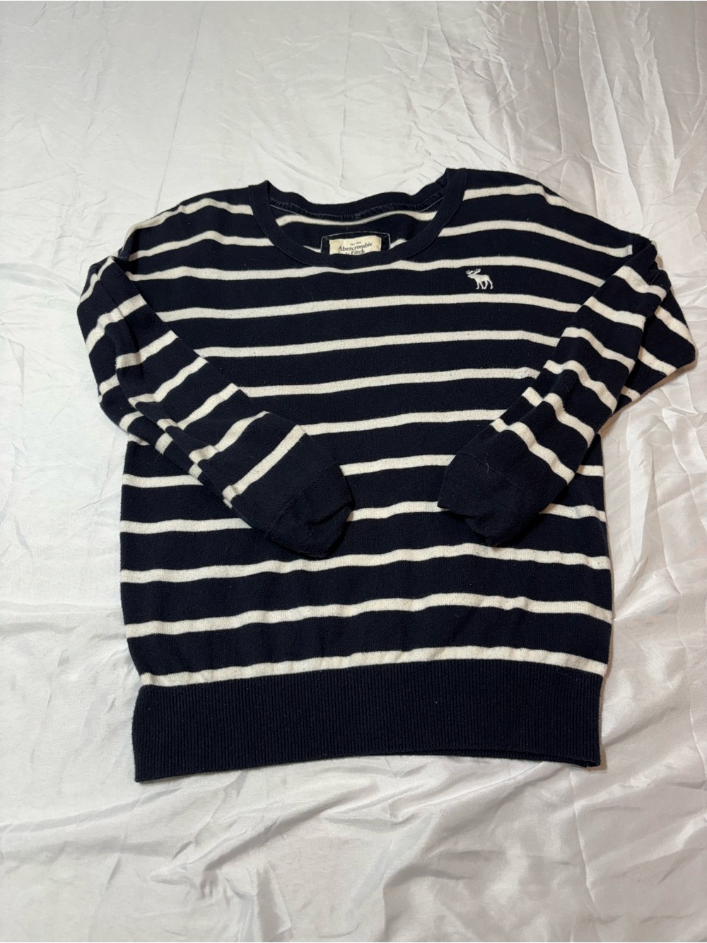 Abercrombie & Fitch Classic Navy Blue White Striped Women Crew Knit Sweater M - Picture 2 of 9